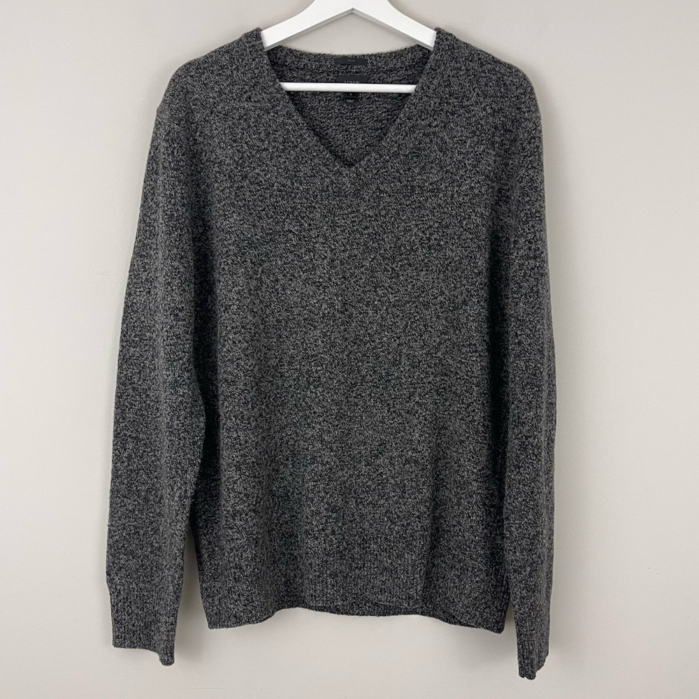 J. Crew Men’s 100% Lambs Wool Gray Knit V-neck Slim Fit Sweater G8967